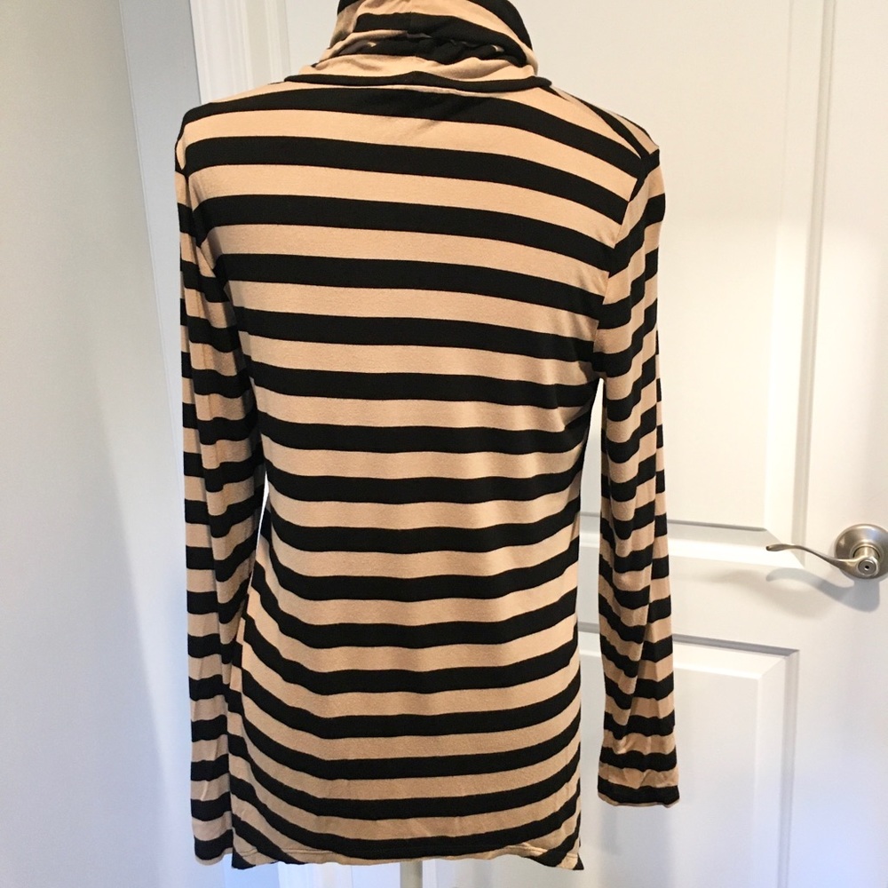 Tunic Style Turtleneck - Picture 3 of 5
